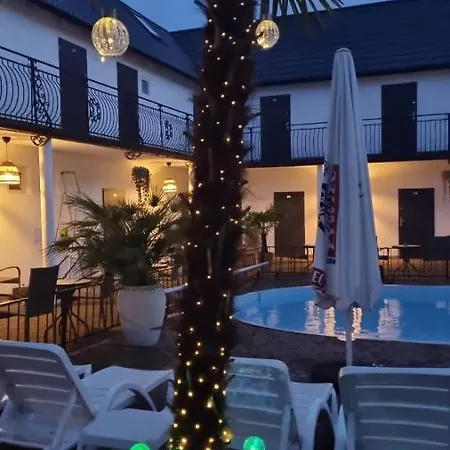 Oaza Kompleks wypoczynkowy *